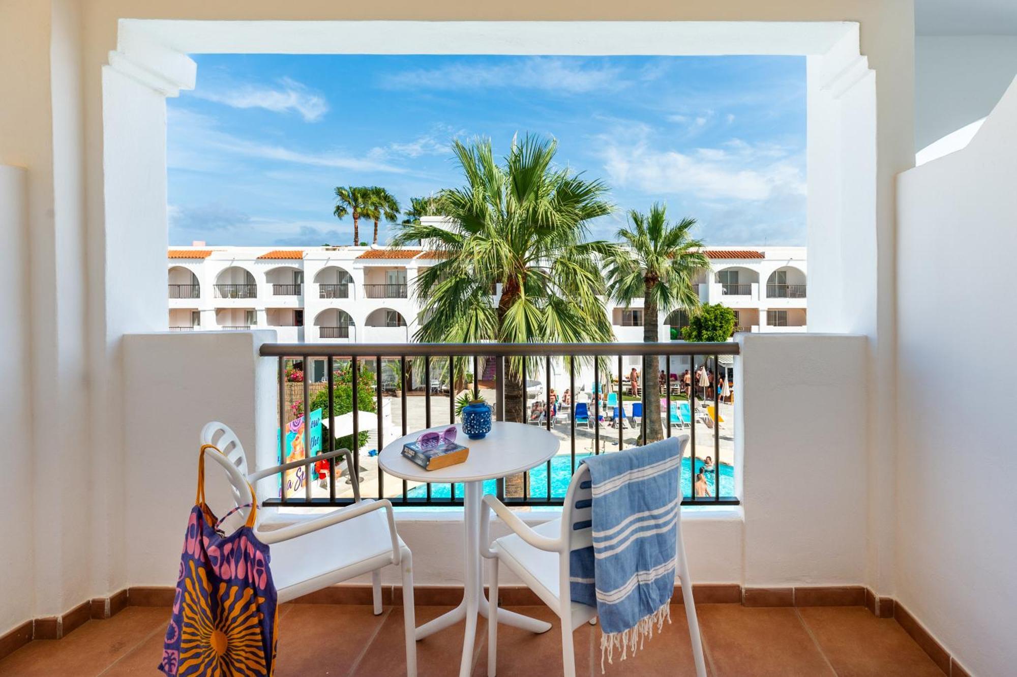 Hotel Vibra Bossa Flow - Adults Only Playa d'en Bossa Exterior foto